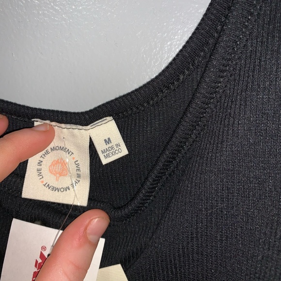 Crop top - Picture 3 of 3